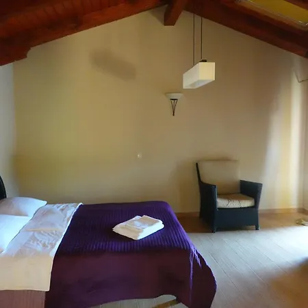 Flora Apartment *